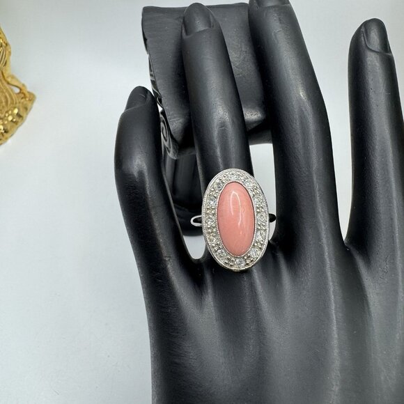 VTG Avon Pink Faux Coral Oval Statement Ring Size 7.5 Silver Tone Cocktail Retro - Picture 1 of 10